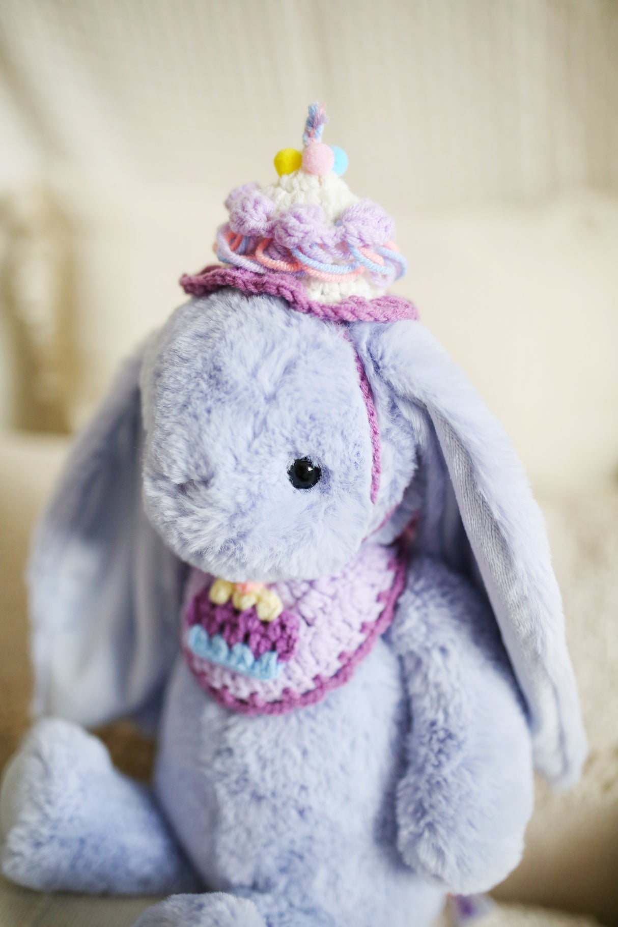 Design & Delight Gifts Crochet Outfit - Pastel Birthday Cake ๐๐๐ญ