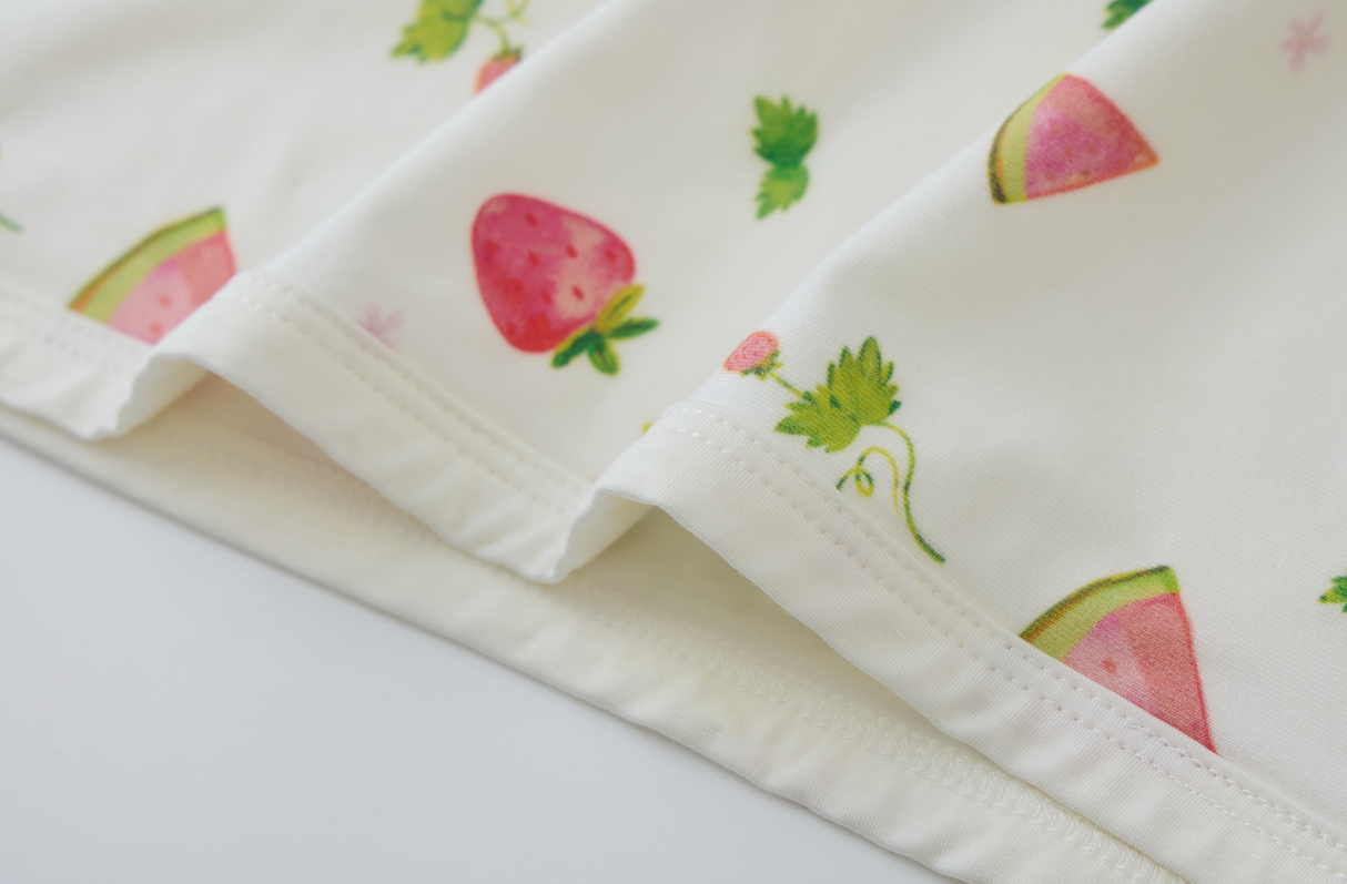Blara Organic Strawberry Print Blanket 90x90cm