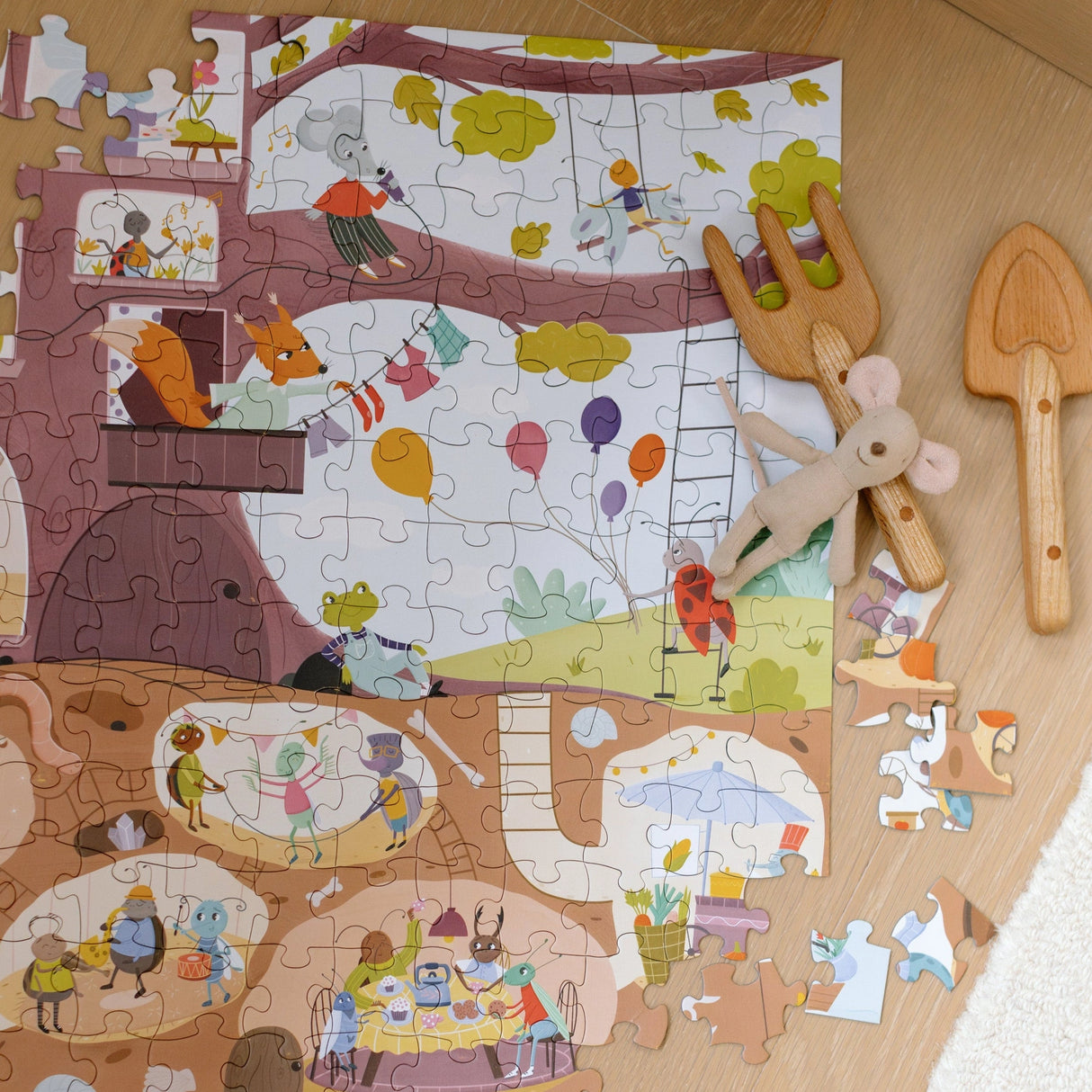 Once Upon a Puzzle - Beneath the Branches 200 pieces