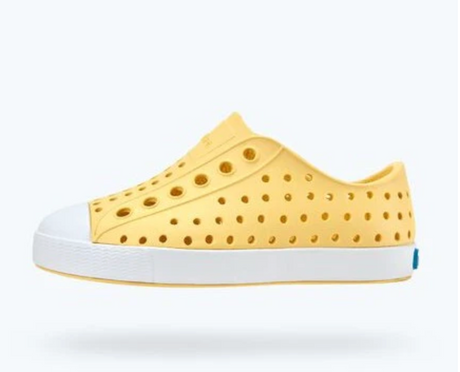 Native Jefferson Shoes - Gone Banana Yellow/ Shell White